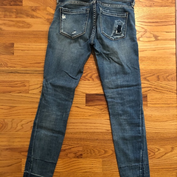 BlankNYC Ripped Light Blue Intro Skinny Jeans - Picture 4 of 5
